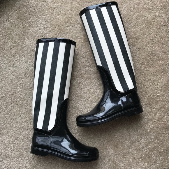 dolce and gabbana rain boots